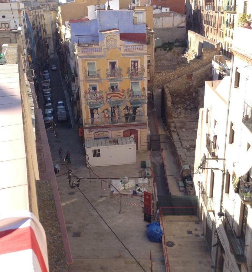 Apartamento En Plaza Sedassos Centro Historico Tarragona Exterior photo
